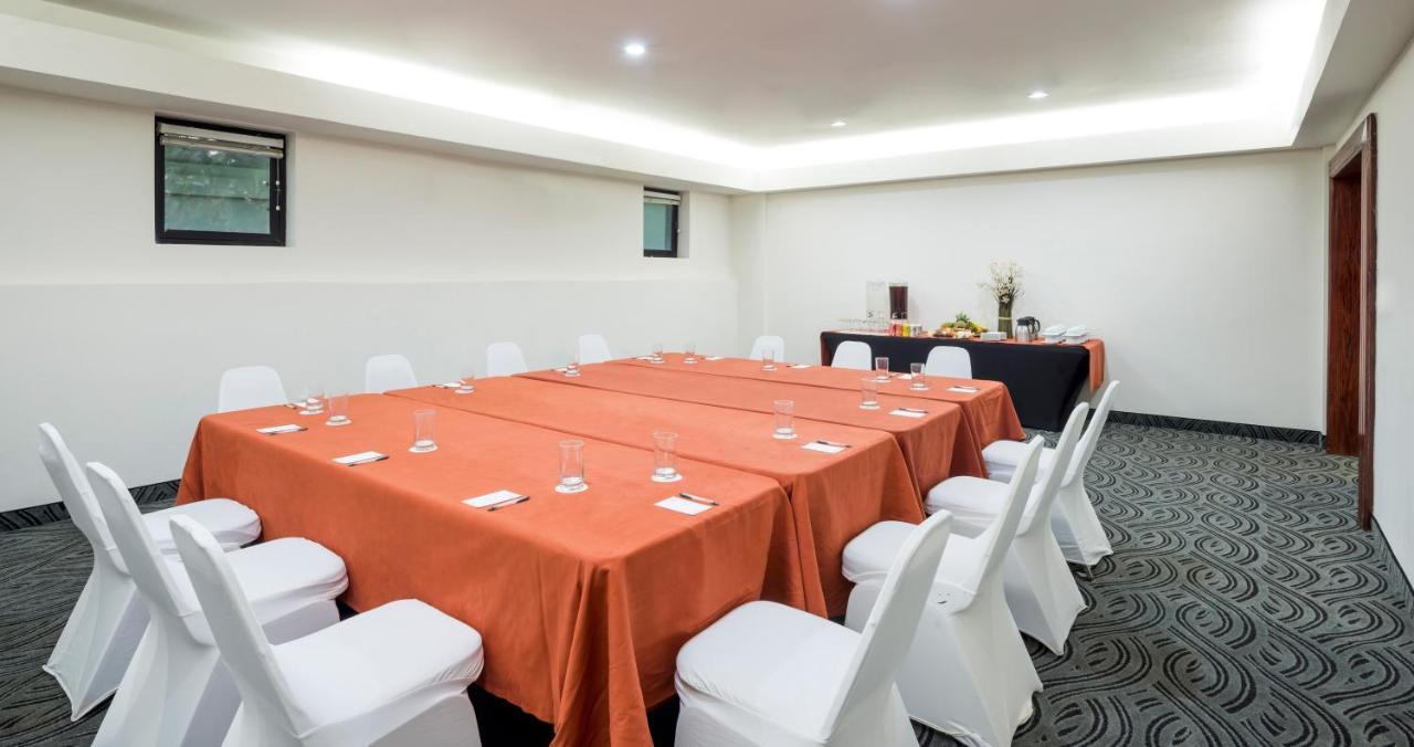 Real Inn Mexicali Exterior photo Meeting room